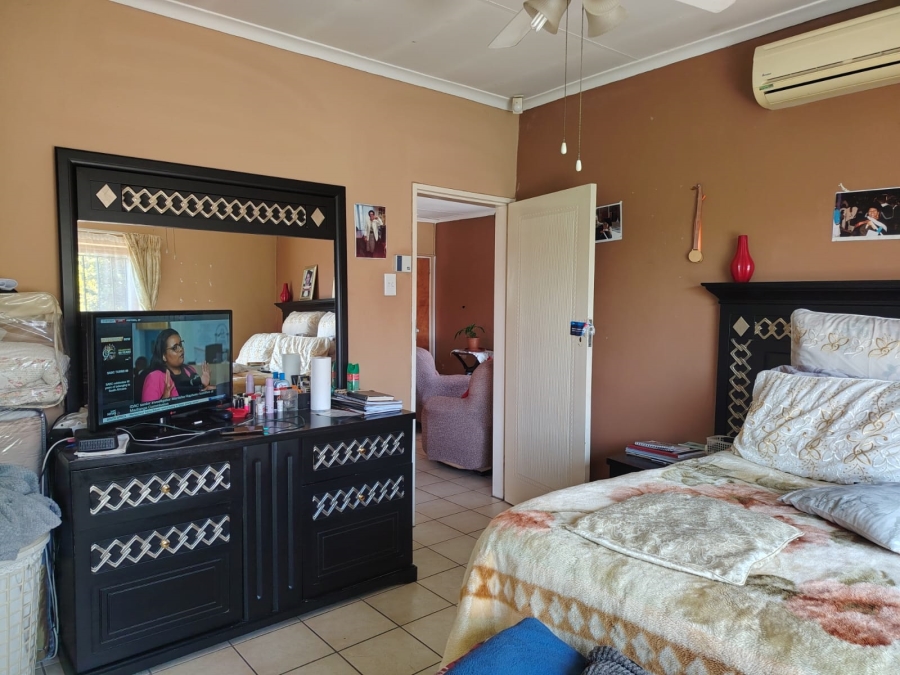 3 Bedroom Property for Sale in Waterval East North West